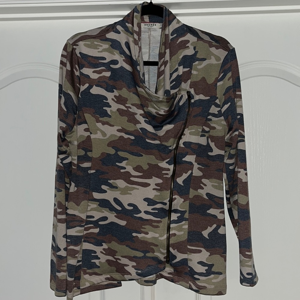 Andree By Unit Lightweight Shacket